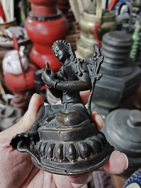 古玩銅器佛像真品鑒賞圖