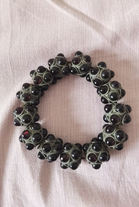 古玩雜項白銅掐絲鑲嵌石榴石蜻蜓眼手串,全網孤品拍賣,當前價格1200元