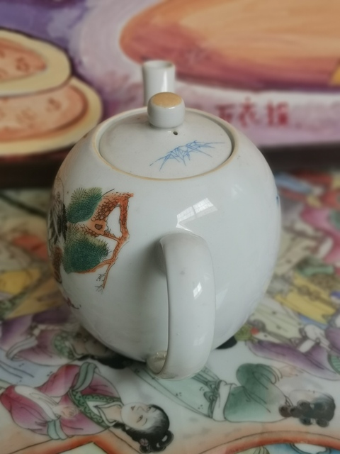 古玩陶瓷精品567粉彩松鶴紋茶壺拍賣，當前價格620元