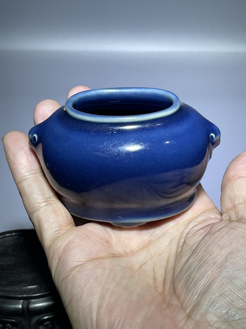 古玩陶瓷祭藍釉水呈真品鑒賞圖