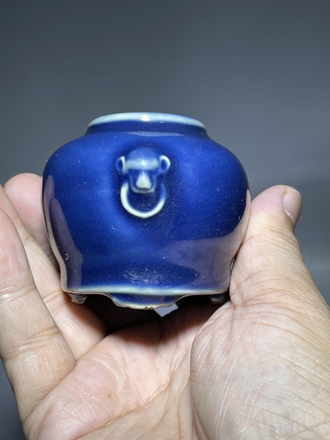 古玩陶瓷祭藍釉水呈真品鑒賞圖