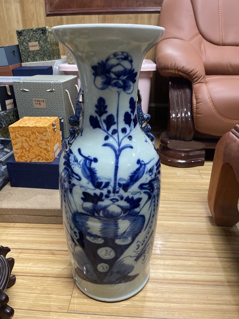 古玩陶瓷鳳凰牡丹紋青花瓶真品鑒賞圖