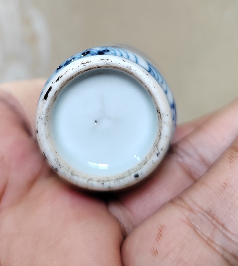 古玩陶瓷青花海八怪紋鼻煙壺拍賣，當前價格2350元