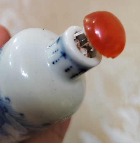 古玩陶瓷青花海八怪紋鼻煙壺拍賣，當前價格2350元