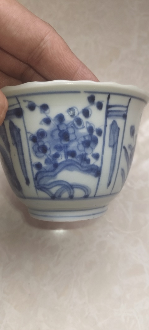 古玩陶瓷花鳥紋青花杯真品鑒賞圖