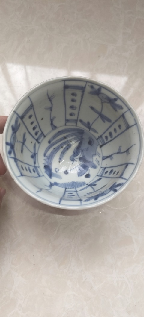 古玩陶瓷花鳥紋青花杯真品鑒賞圖