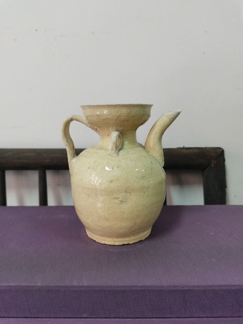 古玩陶瓷青白釉盤口壺真品鑒賞圖