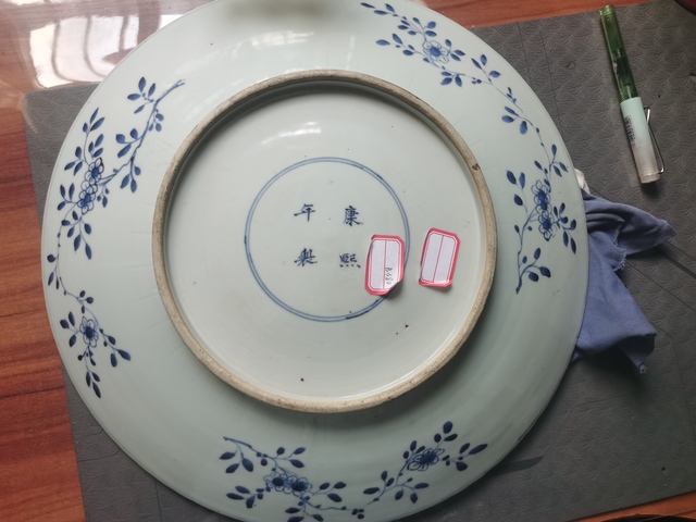 古玩陶瓷青花刀馬人物大盤真品鑒賞圖