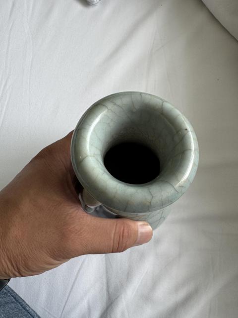 古玩陶瓷哥釉象耳瓶真品鑒賞圖