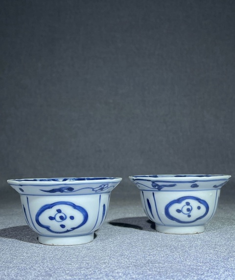 古玩陶瓷日本明治青花獸面紋折沿碗真品鑒賞圖