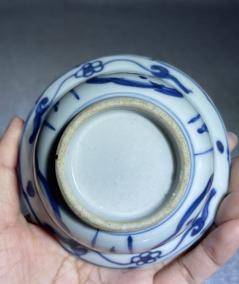 古玩陶瓷日本明治青花獸面紋折沿碗真品鑒賞圖