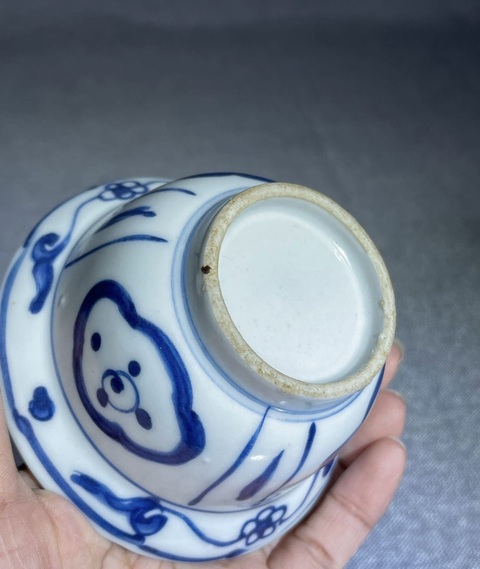 古玩陶瓷日本明治青花獸面紋折沿碗真品鑒賞圖