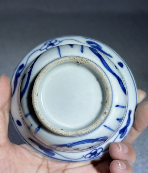 古玩陶瓷日本明治青花獸面紋折沿碗真品鑒賞圖