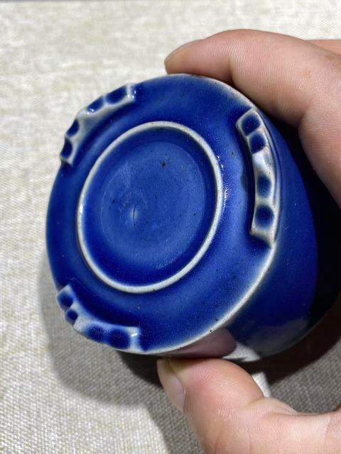 古玩陶瓷藍釉三足筒式香爐真品鑒賞圖
