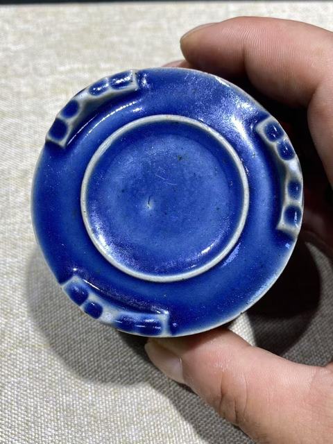 古玩陶瓷藍釉三足筒式香爐真品鑒賞圖