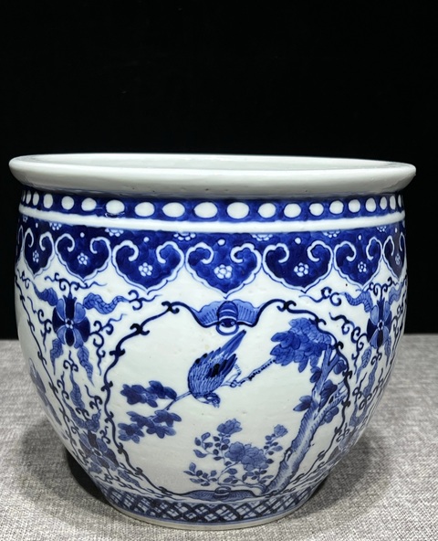 古玩陶瓷人物花鳥紋青花卷缸真品鑒賞圖