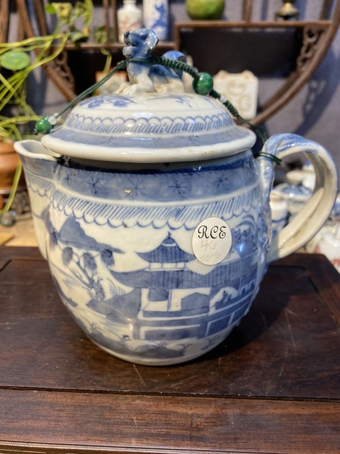 古玩陶瓷樓臺亭閣山水紋青花壺真品鑒賞圖