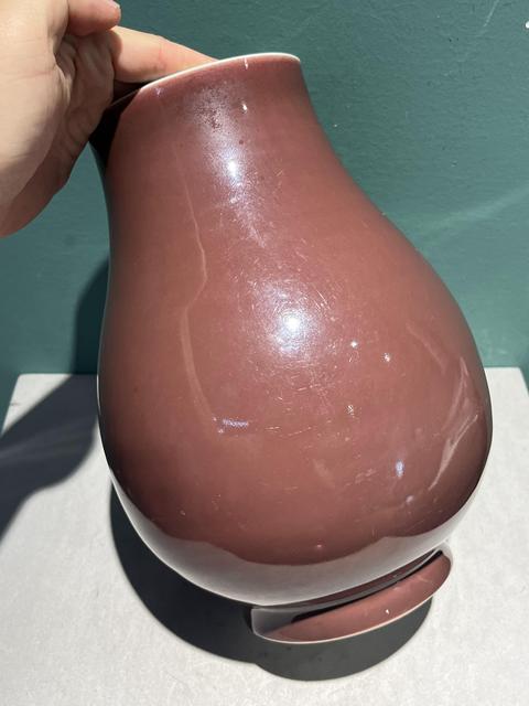 古玩陶瓷霽紅釉琵琶尊真品鑒賞圖
