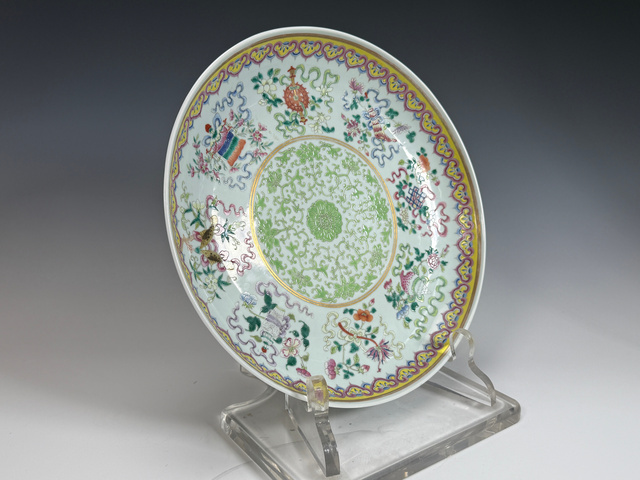 古玩陶瓷粉彩盤真品鑒賞圖