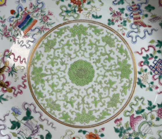 古玩陶瓷粉彩盤真品鑒賞圖