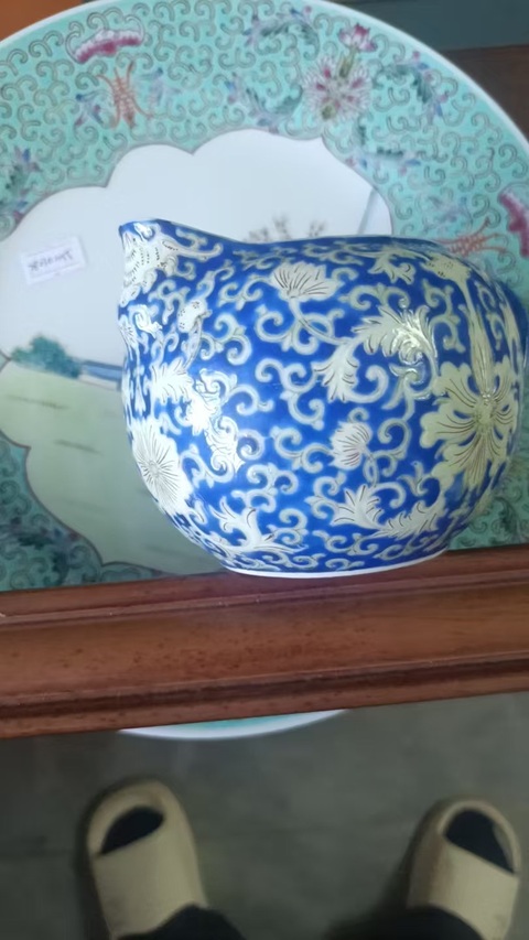 古玩陶瓷江西瓷業(yè)公司款粉彩奶壺真品鑒賞圖