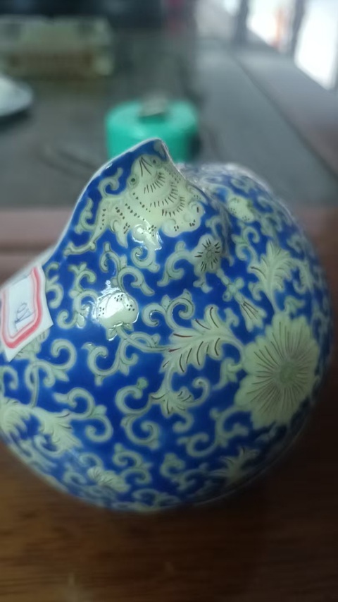 古玩陶瓷江西瓷業(yè)公司款粉彩奶壺真品鑒賞圖