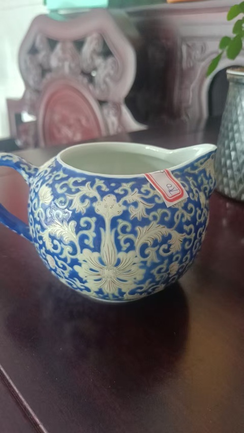 古玩陶瓷江西瓷業(yè)公司款粉彩奶壺真品鑒賞圖