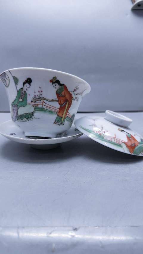 古玩陶瓷民國粉彩紅樓夢題材三才蓋碗真品鑒賞圖