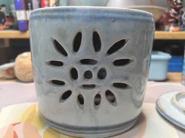 古玩陶瓷青花香薰真品鑒賞圖