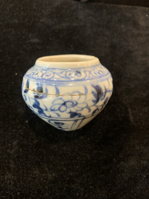 古玩陶瓷花卉紋青花鳥食罐真品鑒賞圖