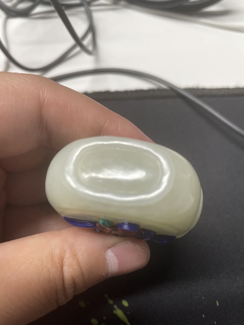 古玩玉器和田鼻煙壺真品鑒賞圖