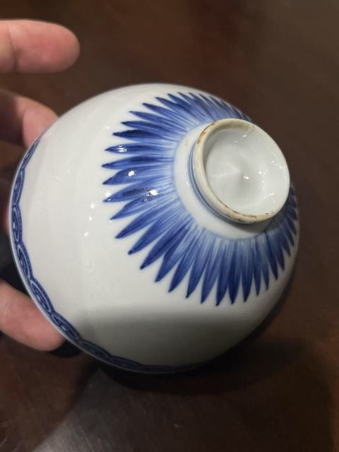 古玩陶瓷青花花卉紋雞心碗真品鑒賞圖