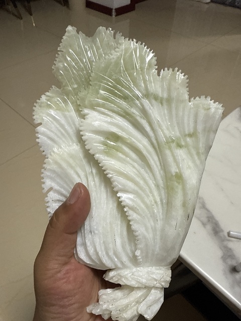 古玩玉器岫玉白菜真品鑒賞圖