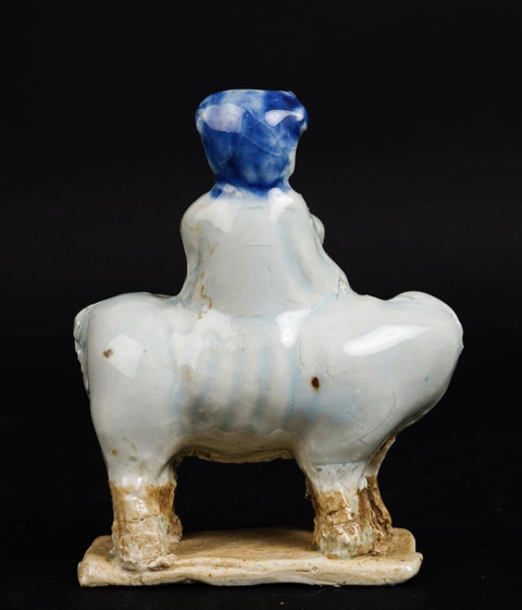 古玩陶瓷牧牛童青花塑像真品鑒賞圖