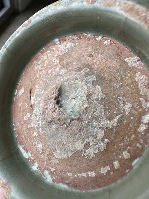 古玩陶瓷龍泉窯刻花碗真品鑒賞圖