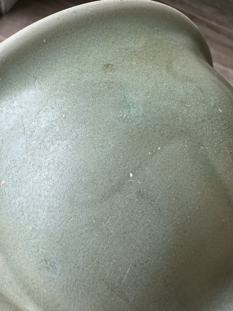 古玩陶瓷龍泉窯刻花碗真品鑒賞圖