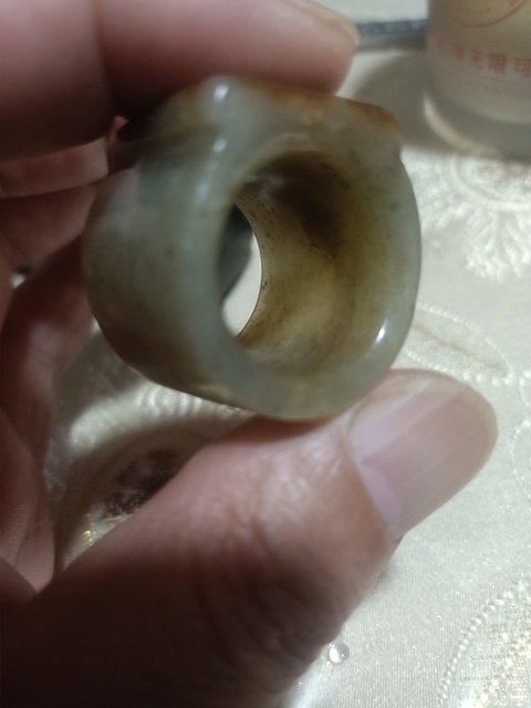 古玩玉器和田玉雕“素紋扳指”真品鑒賞圖