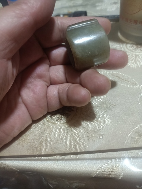 古玩玉器扳指真品鑒賞圖