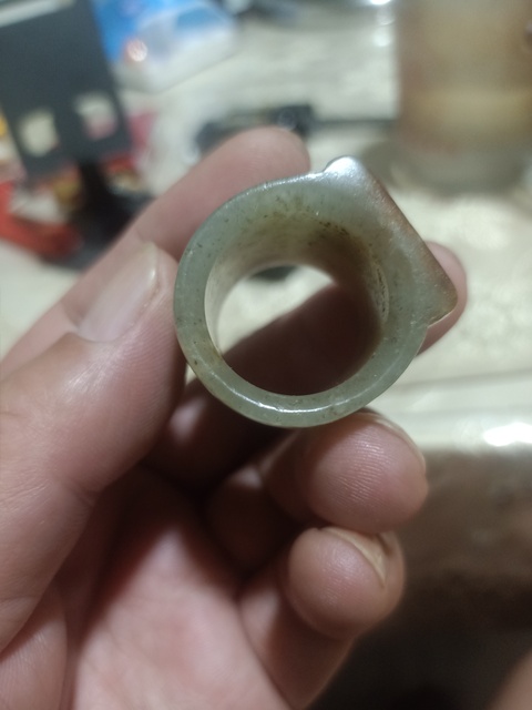 古玩玉器和田玉雕“素紋扳指”真品鑒賞圖