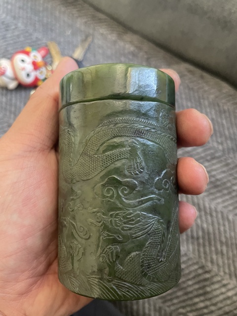 古玩玉器和田碧玉筆筒真品鑒賞圖