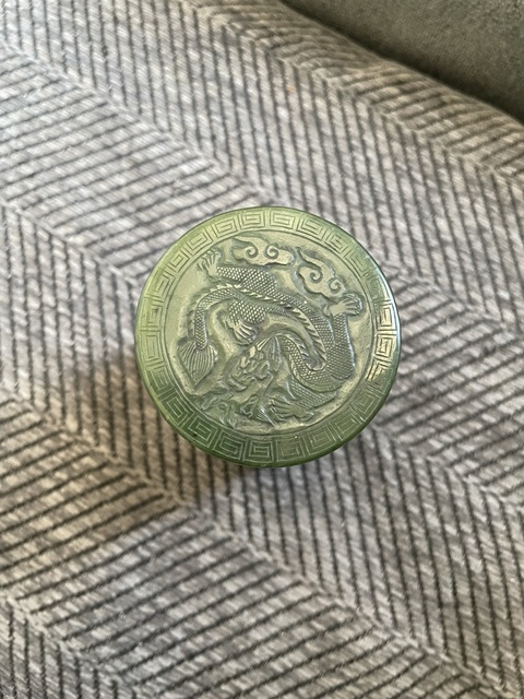 古玩玉器和田碧玉筆筒真品鑒賞圖