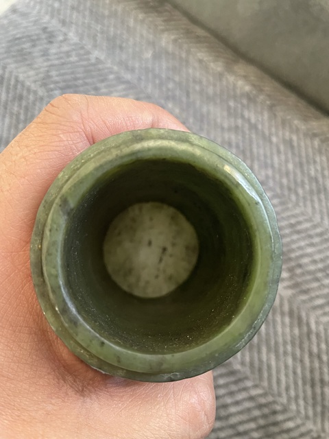古玩玉器和田碧玉筆筒真品鑒賞圖