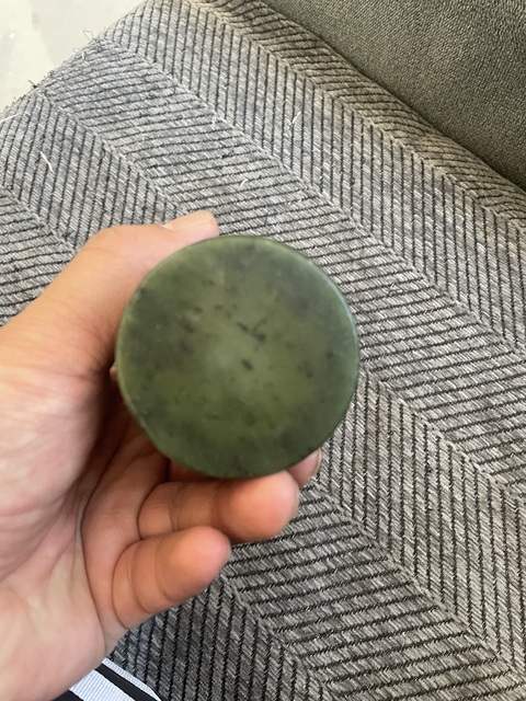 古玩玉器和田碧玉筆筒真品鑒賞圖