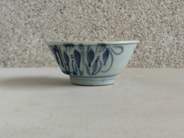 古玩陶瓷乾嘉青花碗真品鑒賞圖