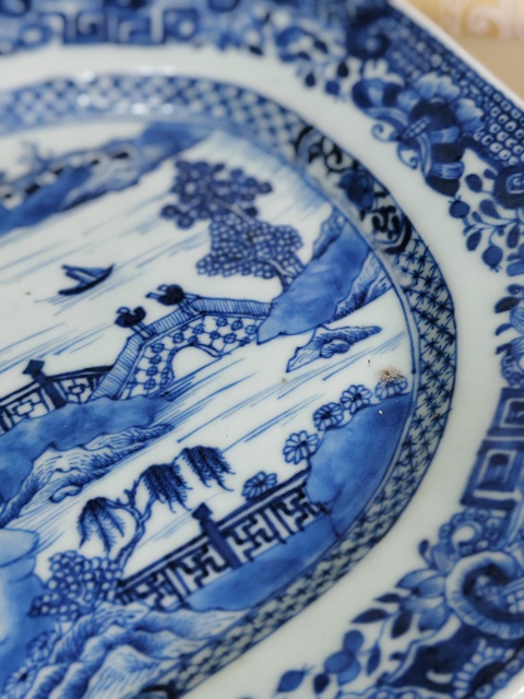 古玩陶瓷青花山水人物紋八方盤真品鑒賞圖