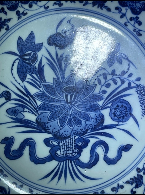古玩陶瓷一束蓮青花盤(pán)真品鑒賞圖