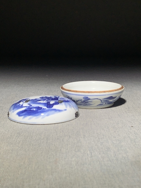 古玩陶瓷青花攜琴訪友圖印盒真品鑒賞圖