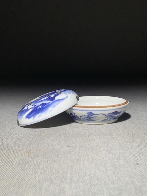 古玩陶瓷青花攜琴訪友圖印盒真品鑒賞圖
