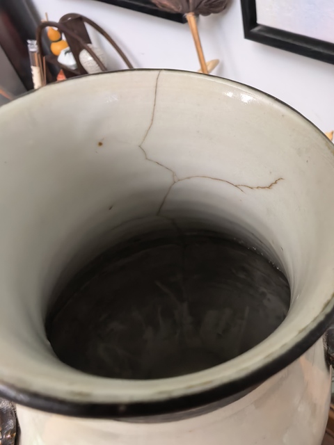 古玩陶瓷乾隆鐵骨泥白釉橄欖尊真品鑒賞圖