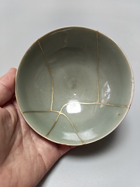 古玩陶瓷龍泉青瓷刻仰蓮紋茶碗真品鑒賞圖